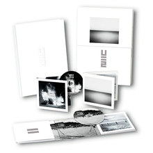[중고] U2 / No Line On The Horizon [Box Set Limited Edition/디지팩CD+미공개영상 DVD+64p 하드커버 부클릿+접지포스터/수입]